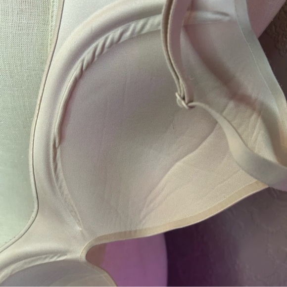 Seamless Nude Bra Victoria’s Secret perfect shape 36D no underwire - Picture 4 of 5